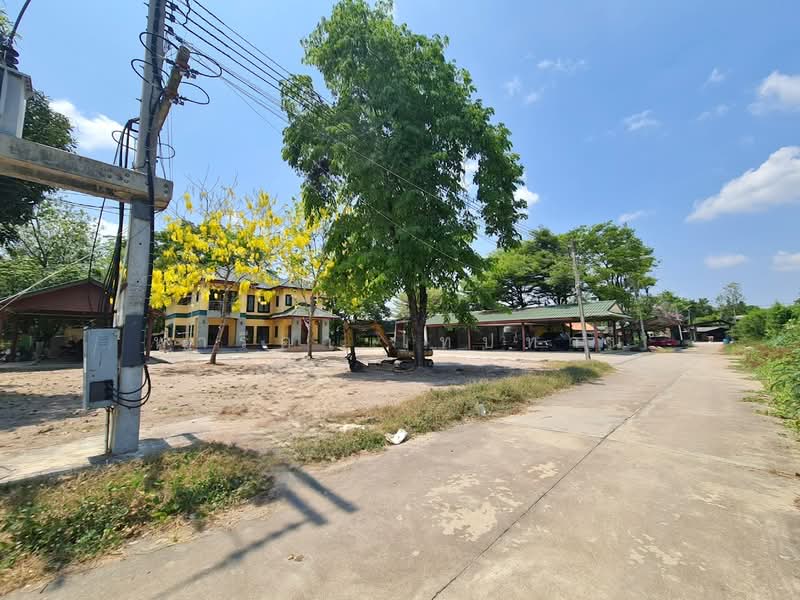 Land for sale in Sam Phran, Nakhon Pathom, with existing buildings, total area 7 rai, near Phetkasem, Nakhon Pathom, เพชรเกษม, Khlong Mai, Sam Phran, Nakhon Pathom, , 11,116 sqm, Land For Sale, by Fareeda Thaipatan, 500234740 - DDproperty.com
