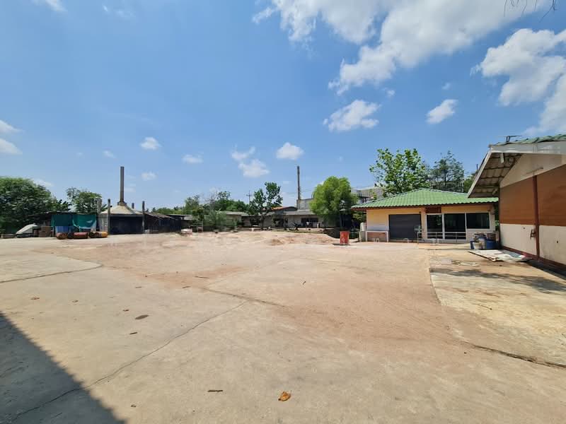 Land for sale in Sam Phran, Nakhon Pathom, with existing buildings, total area 7 rai, near Phetkasem, Nakhon Pathom, เพชรเกษม, Khlong Mai, Sam Phran, Nakhon Pathom, , 11,116 sqm, Land For Sale, by Fareeda Thaipatan, 500234740 - DDproperty.com