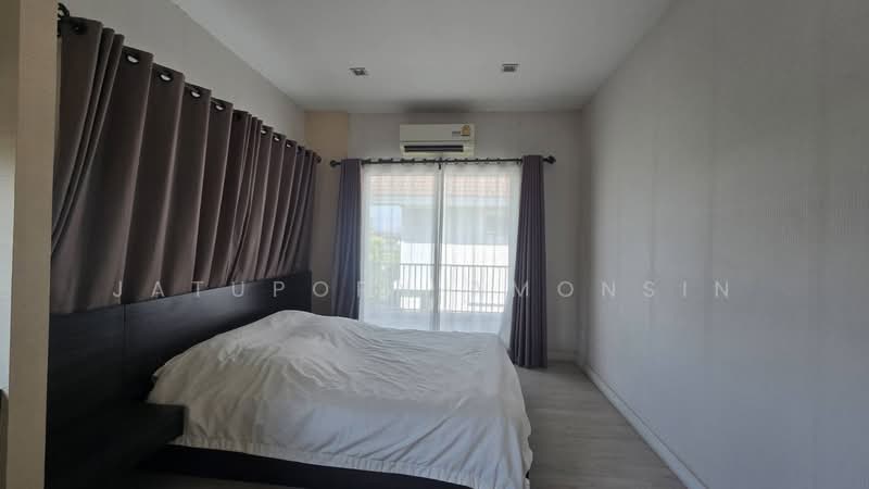 Perfect Place Wongwaen-Ramkhamhaeng, Bangkok, 94 Kheha Rom Klao Road, Khlong Song Ton Nun, Lat Krabang, Bangkok, 3 Bedrooms, 180 sqm, Single Detached House For Sale, by Jatuporn Amonsin, 500234744 - DDproperty.com