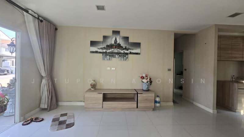 Perfect Place Wongwaen-Ramkhamhaeng, Bangkok, 94 Kheha Rom Klao Road, Khlong Song Ton Nun, Lat Krabang, Bangkok, 3 Bedrooms, 180 sqm, Single Detached House For Sale, by Jatuporn Amonsin, 500234744 - DDproperty.com