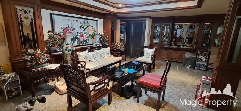 Commercial building in Soi Sukhumvit 39, Bangkok, ถนนสุขุมวิท, Khlong Tan Nua, Watthana, Bangkok, , 600 sqm, Shophouse For Rent, by Magic Property, 500234745 - DDproperty.com