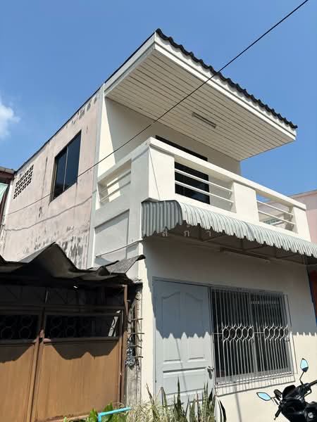 For Sale - ขายด่วน! อาคารพาณิชย์ 2 ชั้น 19 ตรว 240 ตรม เสนานิคม 1 ซ.42 3 นอน 2 ห้องน้ำ BTS เสนานิคม, Bangkok