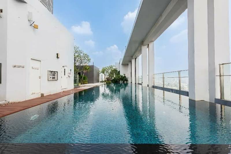 Rhythm Sathorn-Narathiwas, Bangkok, 651 Naradhiwas Rajanagarindra Road, Thung Maha Mek, Sathon, Bangkok, 2 Bedrooms, 63 sqm, Condo For Sale, by Keerati Benjasupawan, 500234826 - DDproperty.com
