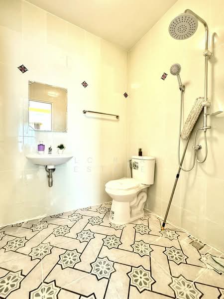 Single-Storey Townhouse for Sale in East Pattaya, Chon Buri (Pattaya), Bang Lamung, Bang Lamung (Pattaya), Chon Buri (Pattaya), 3 Bedrooms, 192 sqm, Townhouse For Sale, by PLC Real Estate, 500234833 - DDproperty.com