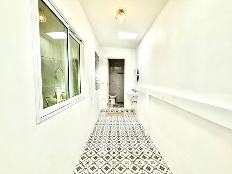 Single-Storey Townhouse for Sale in East Pattaya, Chon Buri (Pattaya), Bang Lamung, Bang Lamung (Pattaya), Chon Buri (Pattaya), 3 Bedrooms, 192 sqm, Townhouse For Sale, by PLC Real Estate, 500234833 - DDproperty.com