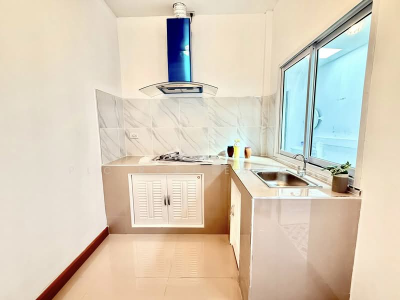 Single-Storey Townhouse for Sale in East Pattaya, Chon Buri (Pattaya), Bang Lamung, Bang Lamung (Pattaya), Chon Buri (Pattaya), 3 Bedrooms, 192 sqm, Townhouse For Sale, by PLC Real Estate, 500234833 - DDproperty.com