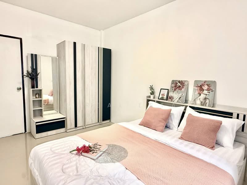 Single-Storey Townhouse for Sale in East Pattaya, Chon Buri (Pattaya), Bang Lamung, Bang Lamung (Pattaya), Chon Buri (Pattaya), 3 Bedrooms, 192 sqm, Townhouse For Sale, by PLC Real Estate, 500234833 - DDproperty.com