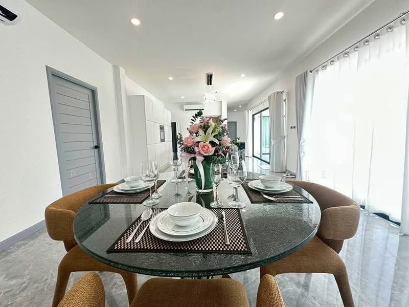 ขายวิลล่าหรูสไตล์โมเดิร์นพร้อมสระว่ายน้ำ – ห้วยใหญ่, ชลบุรี, บางละมุง, บางละมุง, ชลบุรี, 450 ตร.ม., วิลล่า ขาย, โดย PLC Real Estate, 500234844 - DDproperty.com