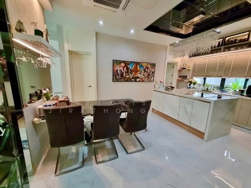 Narasiri Topiary Nawamindra, Bangkok, Nawamin Road, Khlong Kum, Bueng Kum, Bangkok, 4 Bedrooms, 317 sqm, Single Detached House For Sale, by Pranisa Jirathongpoon, 500234851 - DDproperty.com