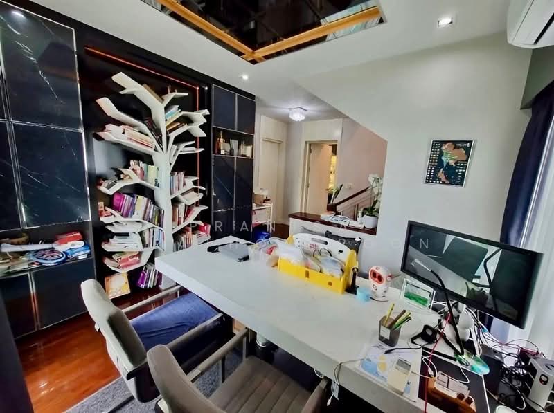 Narasiri Topiary Nawamindra, Bangkok, Nawamin Road, Khlong Kum, Bueng Kum, Bangkok, 4 Bedrooms, 317 sqm, Single Detached House For Sale, by Pranisa Jirathongpoon, 500234851 - DDproperty.com