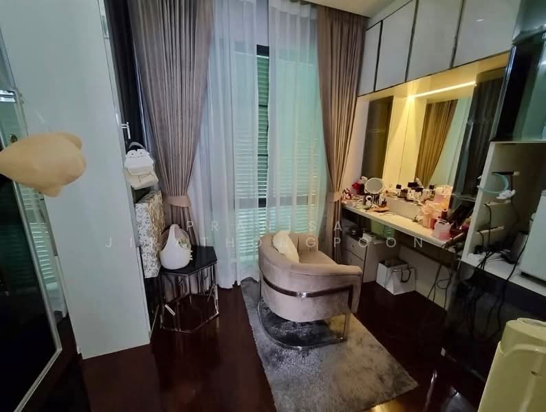 Narasiri Topiary Nawamindra, Bangkok, Nawamin Road, Khlong Kum, Bueng Kum, Bangkok, 4 Bedrooms, 317 sqm, Single Detached House For Sale, by Pranisa Jirathongpoon, 500234851 - DDproperty.com