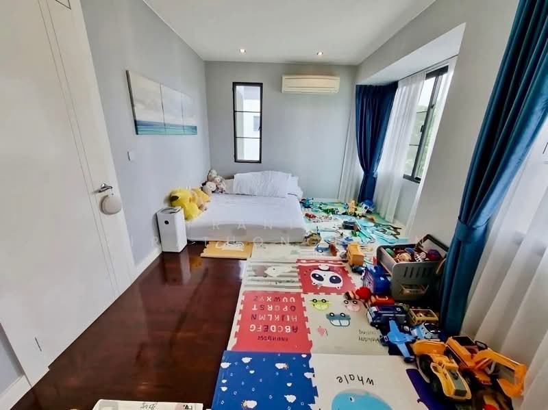 Narasiri Topiary Nawamindra, Bangkok, Nawamin Road, Khlong Kum, Bueng Kum, Bangkok, 4 Bedrooms, 317 sqm, Single Detached House For Sale, by Pranisa Jirathongpoon, 500234851 - DDproperty.com