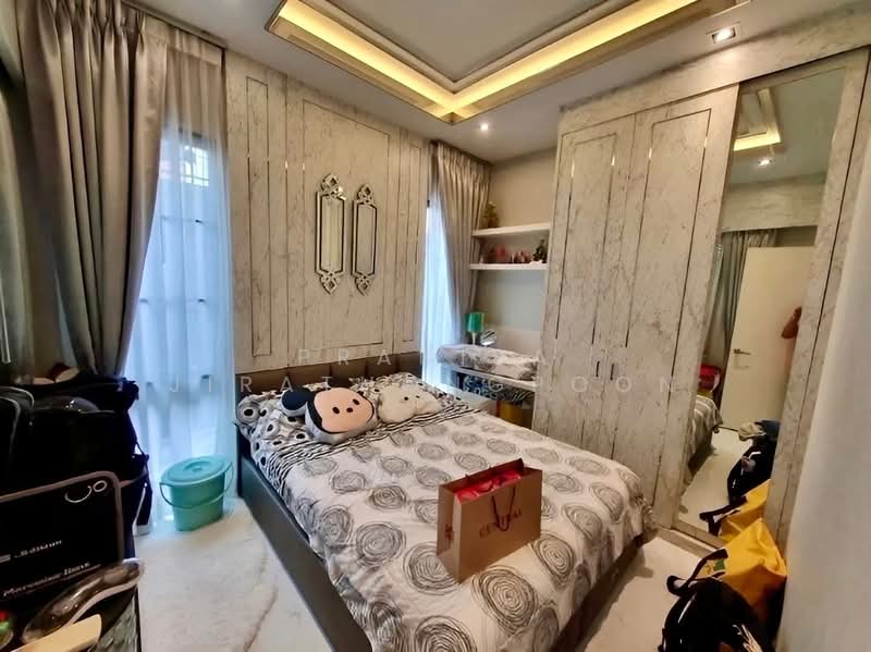 Narasiri Topiary Nawamindra, Bangkok, Nawamin Road, Khlong Kum, Bueng Kum, Bangkok, 4 Bedrooms, 317 sqm, Single Detached House For Sale, by Pranisa Jirathongpoon, 500234851 - DDproperty.com