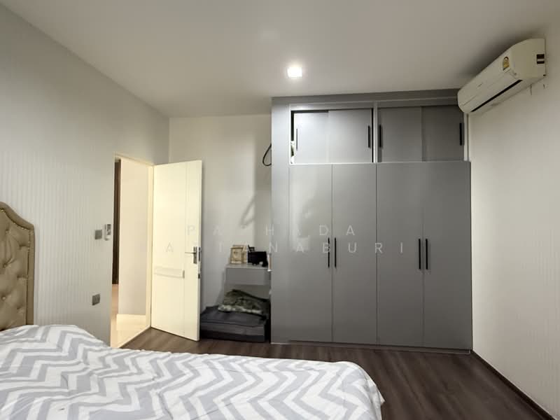 Mantana Onnut-Wongwaen 5, Bangkok, Kanchanaphisek Road, Dok Mai, Prawet, Bangkok, 4 Bedrooms, 286 sqm, Single Detached House For Sale, by Paphada Rattanaburi, 500234861 - DDproperty.com