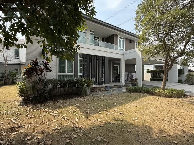 Mantana Onnut-Wongwaen 5, Bangkok, Kanchanaphisek Road, Dok Mai, Prawet, Bangkok, 4 Bedrooms, 286 sqm, Single Detached House For Sale, by Paphada Rattanaburi, 500234861 - DDproperty.com