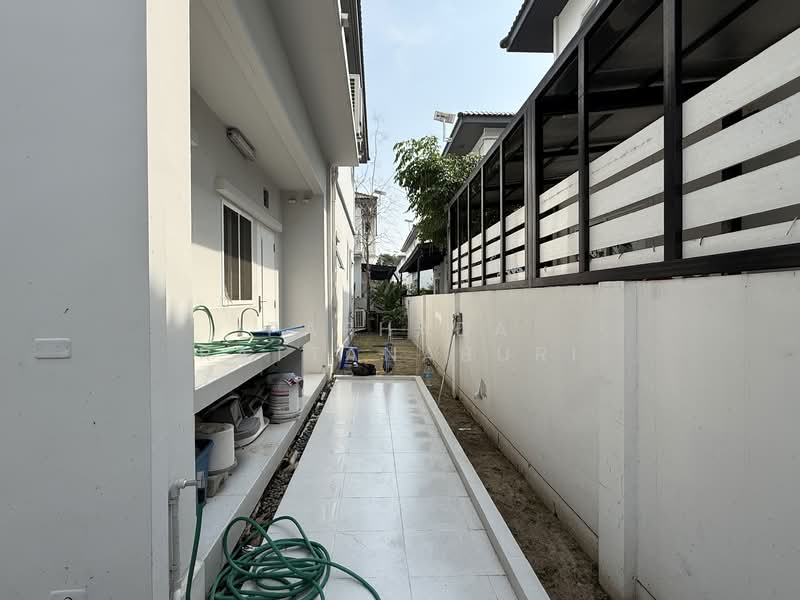 Mantana Onnut-Wongwaen 5, Bangkok, Kanchanaphisek Road, Dok Mai, Prawet, Bangkok, 4 Bedrooms, 286 sqm, Single Detached House For Sale, by Paphada Rattanaburi, 500234861 - DDproperty.com