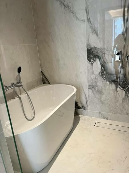 Tonson One Residence, Bangkok, Soi Tonson, Ploenchit Road, Lumphini, Pathum Wan, Bangkok, 2 Bedrooms, 106 sqm, Condo For Sale, by Ratsarin Sirinipaspong, 500234862 - DDproperty.com