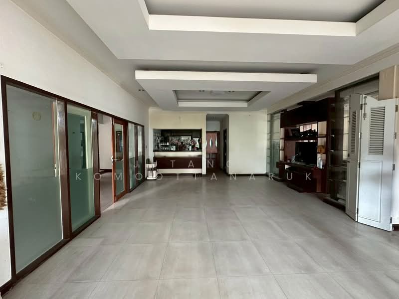 ขายบ้านเดี่ยว 2 ชั้น หมู่บ้านเอกชัยออร์คิด การ์เด้น ทำเลดี เดินทางสะดวก, Bangkok, Bang Bon, Bang Bon, Bangkok, 5 Bedrooms, 1,000 sqm, Single Detached House For Sale, by Jutanon Komoottanaruk, 500234864 - DDproperty.com