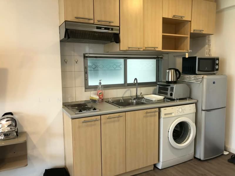 Plus 38 Hip, Bangkok, 5 Soi Sukhumvit 38, Phra Kanong, Khlong Toei, Bangkok, 1 Bedroom, 33 sqm, Condo For Rent, by Line: @KatAgent, 500234888 - DDproperty.com