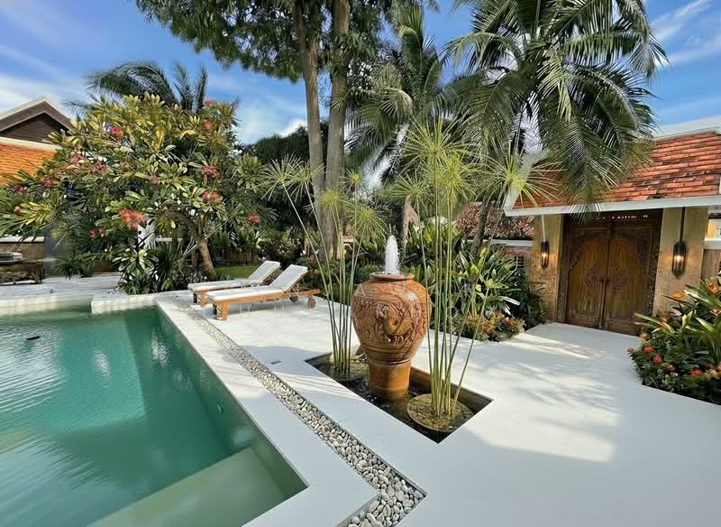 Thabali Village, Pattaya, Thailand, Chon Buri (Pattaya), Nong Pru, Bang Lamung (Pattaya), Chon Buri (Pattaya), 5 Bedrooms, 410 sqm, Villa For Sale, by Benjawan Chukunhom, 500234890 - DDproperty.com