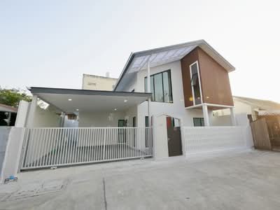 ขาย - ขายบ้านเดี่ยว 2 ชั้น ซอยนวมินทร์ 113, กรุงเทพ