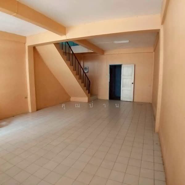 ทาว์นเฮาส์ ซอยวัดวังหิน ใจกลางเมืองศรีราชา เดินทางสะดวกสบาย เข้าออกง่าย ปากซอยวัดวังหิน, ชลบุรี, สุรศักดิ์, ศรีราชา, ชลบุรี, 130 ตร.ม., ทาวน์เฮ้าส์ ขาย, โดย คุณป่าน, 500234929 - DDproperty.com