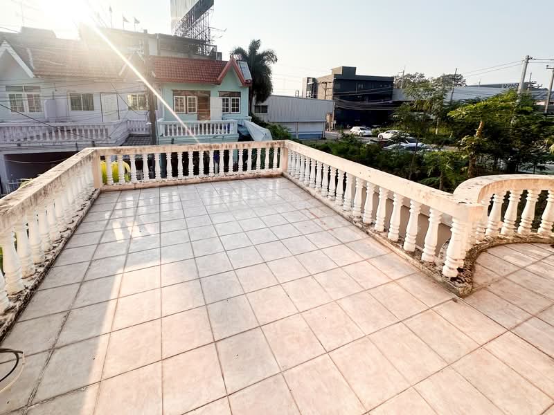 ทาว์นเฮาส์ ซอยวัดวังหิน ใจกลางเมืองศรีราชา เดินทางสะดวกสบาย เข้าออกง่าย ปากซอยวัดวังหิน, Chon Buri (Pattaya), Surasak, Si Racha, Chon Buri (Pattaya), 3 Bedrooms, 130 sqm, Townhouse For Sale, by คุณป่าน, 500234929 - DDproperty.com