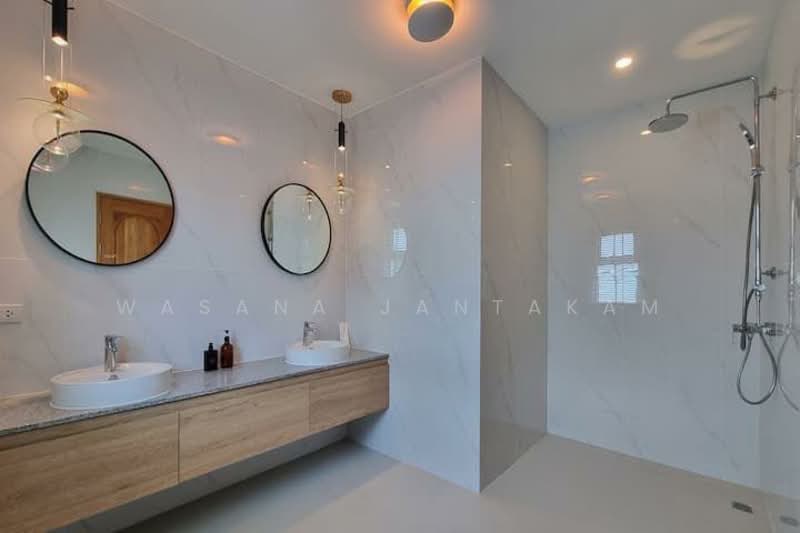 Luxury Villa for Rent in Chalong, Phuket, Chalong, Muang Phuket, Phuket, 4 Bedrooms, 258 sqm, Villa For Rent, by Wasana Jantakam, 500234939 - DDproperty.com