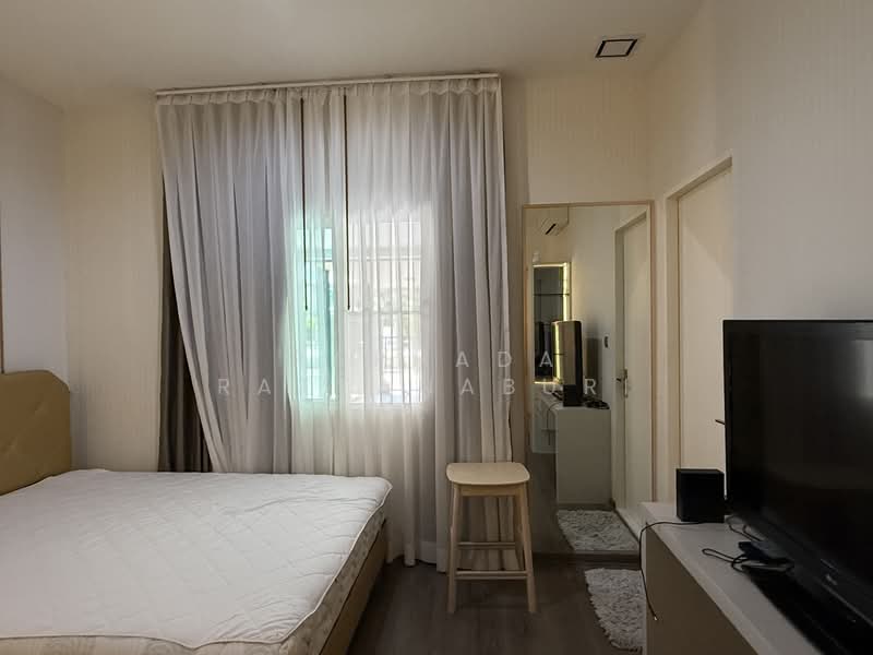 Mantana Motorway-New Krungthepkreetha, Bangkok, Phatthana Chonnabot 4 Road, Khlong Song Ton Nun, Lat Krabang, Bangkok, 4 Bedrooms, 286 sqm, Single Detached House For Sale, by Paphada Rattanaburi, 500234945 - DDproperty.com