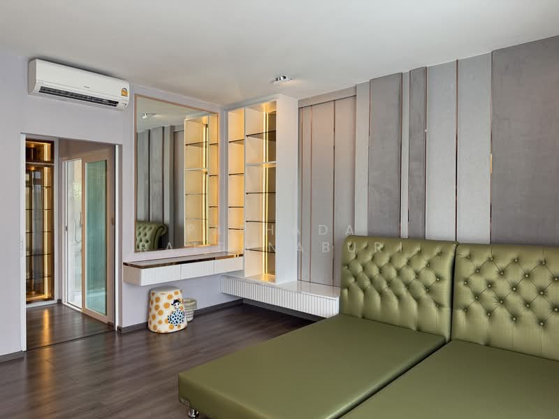 Mantana Motorway-New Krungthepkreetha, Bangkok, Phatthana Chonnabot 4 Road, Khlong Song Ton Nun, Lat Krabang, Bangkok, 4 Bedrooms, 286 sqm, Single Detached House For Sale, by Paphada Rattanaburi, 500234945 - DDproperty.com