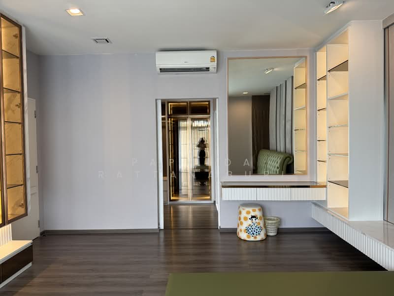 Mantana Motorway-New Krungthepkreetha, Bangkok, Phatthana Chonnabot 4 Road, Khlong Song Ton Nun, Lat Krabang, Bangkok, 4 Bedrooms, 286 sqm, Single Detached House For Sale, by Paphada Rattanaburi, 500234945 - DDproperty.com