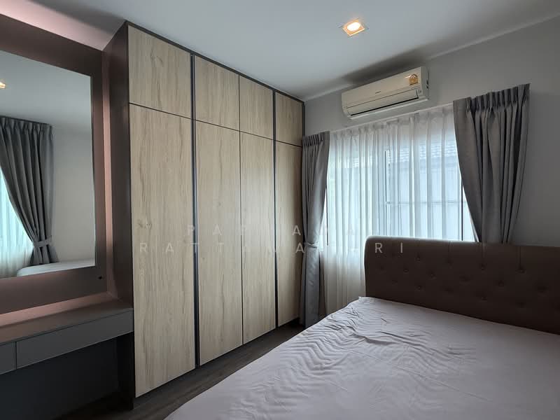 Mantana Motorway-New Krungthepkreetha, Bangkok, Phatthana Chonnabot 4 Road, Khlong Song Ton Nun, Lat Krabang, Bangkok, 4 Bedrooms, 286 sqm, Single Detached House For Sale, by Paphada Rattanaburi, 500234945 - DDproperty.com