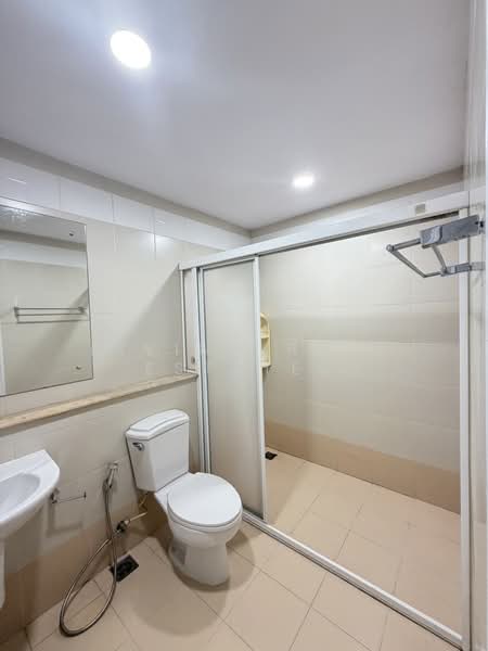 Urban Sathorn, Bangkok, Ratchaphruek Road, Bang Chak, Phasi Charoen, Bangkok, 3 Bedrooms, 300 sqm, Townhouse For Rent, by Living Real Estates, 500234948 - DDproperty.com
