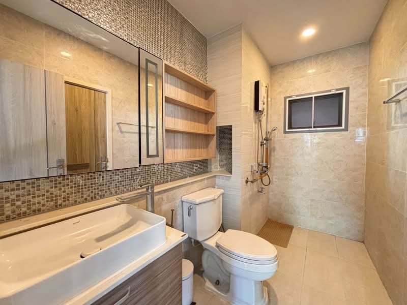 Perfect Place Sukhumvit 77-Suvarnabhumi, Samut Prakan, Lat Krabang Road, Rachathewa, Bang Plee, Samut Prakan, 4 Bedrooms, 230 sqm, Single Detached House For Rent, by Shaporn Supvilaiphisan, 500234956 - DDproperty.com