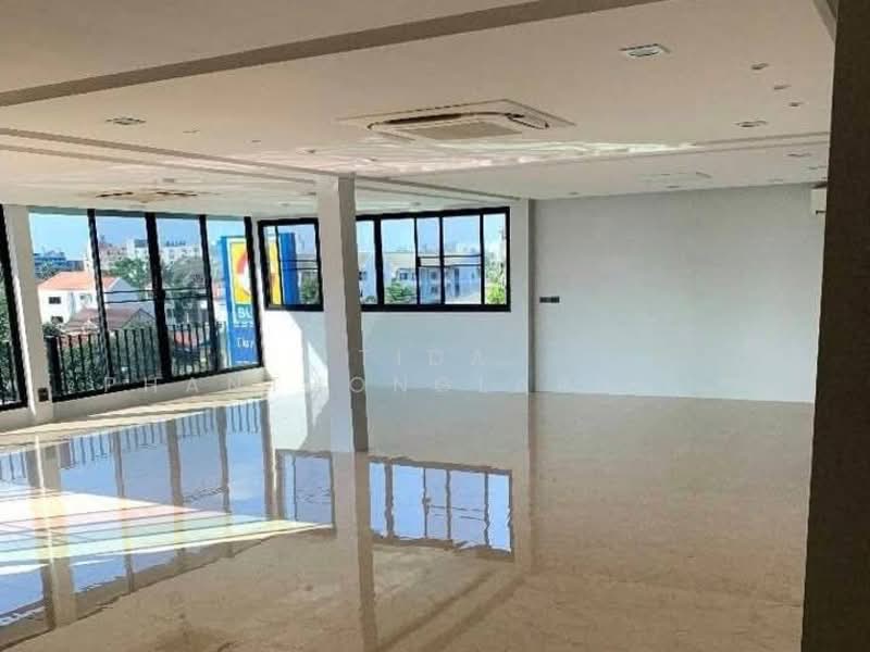 ให้เช่า อาคารพาณิชย์ 5 ชั้น 3 หัอง ติดถนน ลาดพร้าว-วังหิน มีลิฟต์ทุกชั้น ใกล้ mrt ลาดพร้าว, Bangkok, Lat Phrao, Lat Phrao, Bangkok, , 644 sqm, Shophouse For Rent, by Tida phanthonglarptawee, 500234973 - DDproperty.com