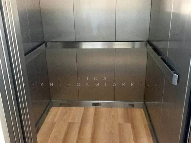 ให้เช่า อาคารพาณิชย์ 5 ชั้น 3 หัอง ติดถนน ลาดพร้าว-วังหิน มีลิฟต์ทุกชั้น ใกล้ mrt ลาดพร้าว, กรุงเทพ, ลาดพร้าว, ลาดพร้าว, กรุงเทพ, 644 ตร.ม., ตึกแถว-อาคารพาณิชย์ ให้เช่า, โดย Tida phanthonglarptawee, 500234973 - DDproperty.com