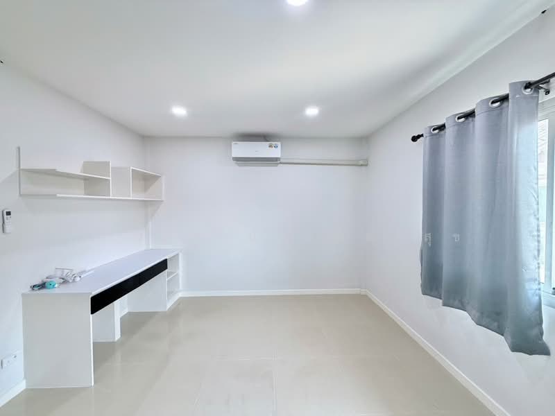 Soi Chamchuri, Sukhaphiban 5, Soi 5, Intersection 21, Bangkok, สุขาภิบาล ๕, Tha Rang, Bang Khen, Bangkok, 4 Bedrooms, 300 sqm, Townhouse For Sale, by กรวิภา ประสิทธิ์สุข, 500235006 - DDproperty.com