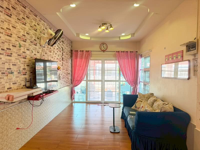 Single Detached House in Bo Fai, Hua Hin for Sale with Long-Term Tenant, Prachuap Khiri Khan, Hua Hin, Hua Hin, Prachuap Khiri Khan, 2 Bedrooms, 120 sqm, Single Detached House For Sale, by ธัชพล ดวงสว่าง, 500235008 - DDproperty.com