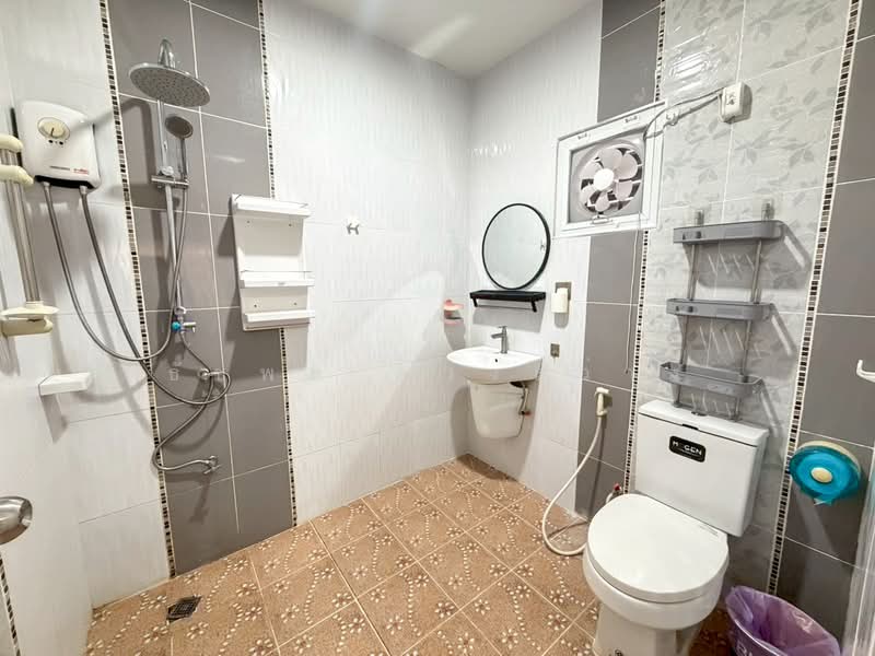 Single Detached House in Bo Fai, Hua Hin for Sale with Long-Term Tenant, Prachuap Khiri Khan, Hua Hin, Hua Hin, Prachuap Khiri Khan, 2 Bedrooms, 120 sqm, Single Detached House For Sale, by ธัชพล ดวงสว่าง, 500235008 - DDproperty.com