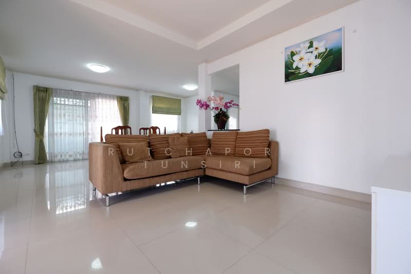 บ้านสวยในโครงการ ให้เช่า – ใกล้บิ๊กซีดอนจั่น เพียง 10 นาที ค่าเช่า 25,000 บาท / เดือน No.7H248, Chiang Mai, Tha Sa La, Muang Chiang Mai, Chiang Mai, 4 Bedrooms, 150 sqm, Single Detached House For Rent, by Rutchaporn Tunsiri, 500235019 - DDproperty.com