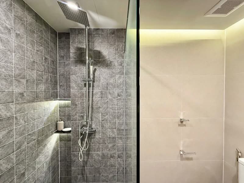 The Deck Patong, Phuket, 81 Rattahut Road, Patong, Kathu, Phuket, 2 Bedrooms, 65 sqm, Condo For Rent, by PK LIFE Property, 500235026 - DDproperty.com