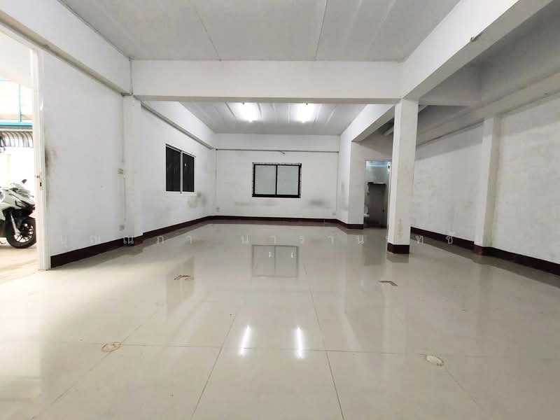 โกดัง พื้นที่สีม่วง ซอยไทยประกัน ถนนเทพารักษ์, Samut Prakan, เทพารักษ์, Bang Sao Thong, Bang Sao Thong, Samut Prakan, , 300 sqm, Warehouse/Factory For Sale, by ปุณณภา นารานนทชัย, 500235030 - DDproperty.com