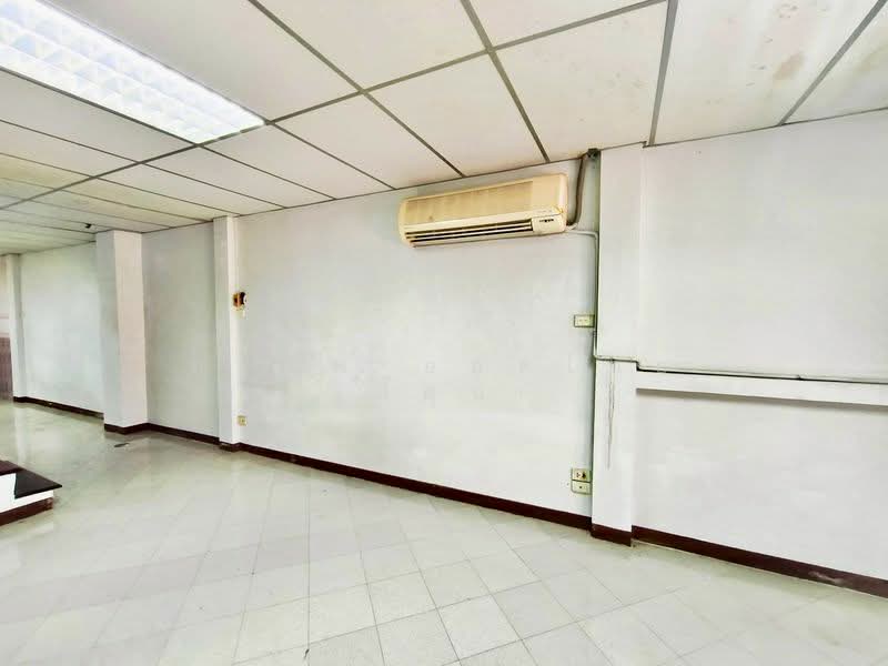 Sinphatthana 4, Nonthaburi, Talat Kwan, Muang Nonthaburi, Nonthaburi, 2 Bedrooms, 68 sqm, Townhouse For Sale, by สรภพ ยอดไชย (สีฝุ่น), 500235047 - DDproperty.com