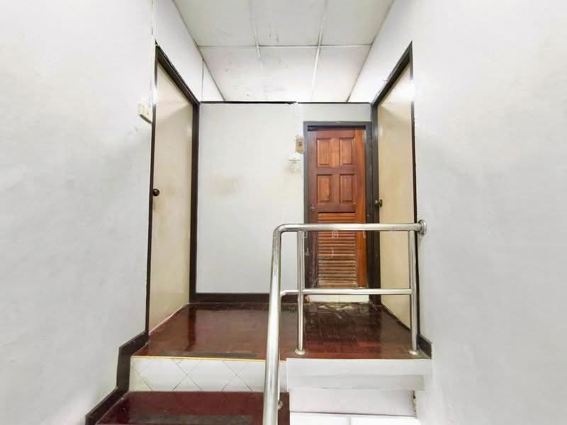 Sinphatthana 4, Nonthaburi, Talat Kwan, Muang Nonthaburi, Nonthaburi, 2 Bedrooms, 68 sqm, Townhouse For Sale, by สรภพ ยอดไชย (สีฝุ่น), 500235047 - DDproperty.com