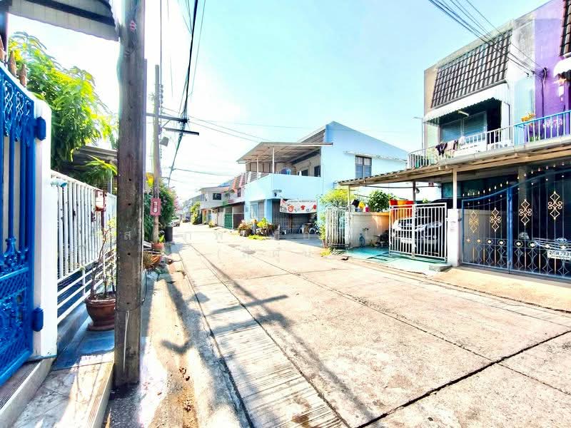 Sinphatthana 4, Nonthaburi, Talat Kwan, Muang Nonthaburi, Nonthaburi, 2 Bedrooms, 68 sqm, Townhouse For Sale, by สรภพ ยอดไชย (สีฝุ่น), 500235047 - DDproperty.com