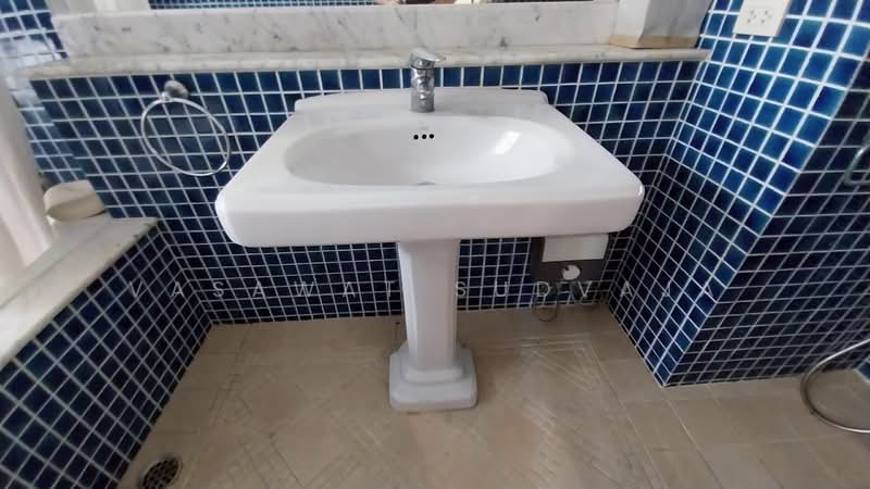 Liberty Park 2, Bangkok, 55 Soi Sukhumvit 11, Khlongtoei Nua, Watthana, Bangkok, 2 Bedrooms, 123 sqm, Condo For Sale, by Vasawat Sudvaja, 500235059 - DDproperty.com