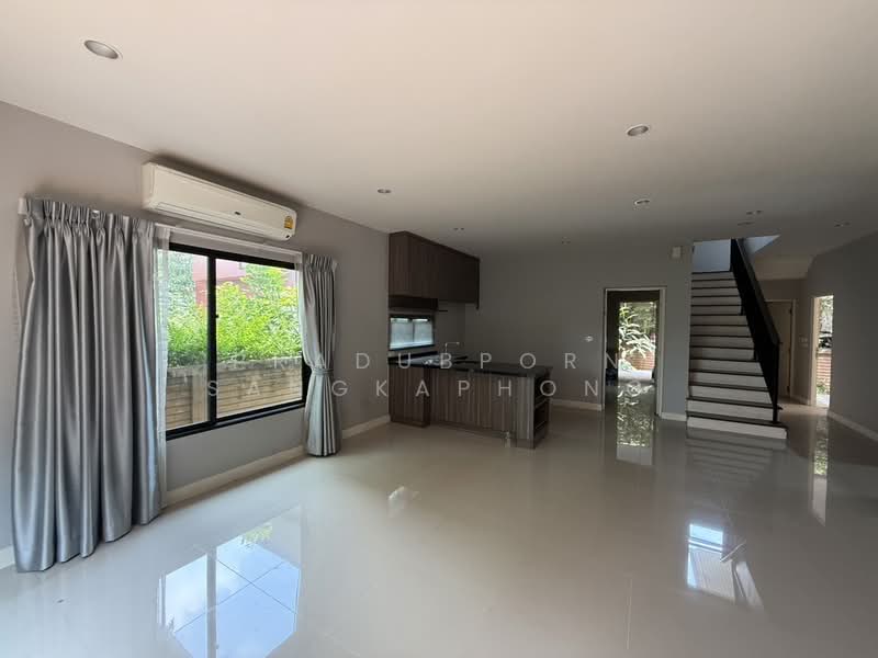 Burasiri Rangsit, Pathum Thani, Rangsit-Pathum Thani Road, Suan Pring Thai, Muang Pathum Thani, Pathum Thani, 4 Bedrooms, 282 sqm, Single Detached House For Sale, by PRADUBPORN SANGKAPHONG, 500235075 - DDproperty.com