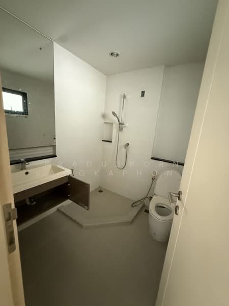 Burasiri Rangsit, Pathum Thani, Rangsit-Pathum Thani Road, Suan Pring Thai, Muang Pathum Thani, Pathum Thani, 4 Bedrooms, 282 sqm, Single Detached House For Sale, by PRADUBPORN SANGKAPHONG, 500235075 - DDproperty.com