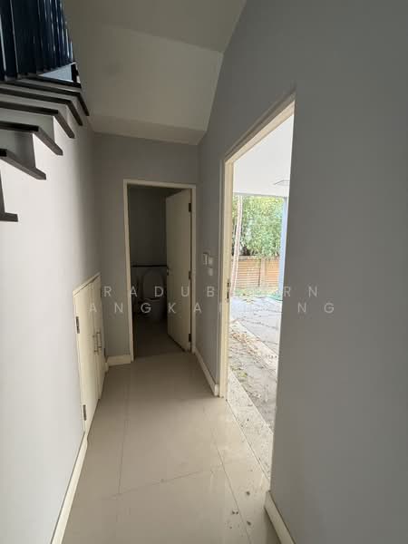 Burasiri Rangsit, Pathum Thani, Rangsit-Pathum Thani Road, Suan Pring Thai, Muang Pathum Thani, Pathum Thani, 4 Bedrooms, 282 sqm, Single Detached House For Sale, by PRADUBPORN SANGKAPHONG, 500235075 - DDproperty.com