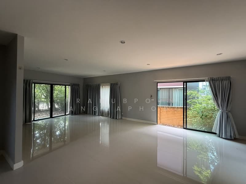 Burasiri Rangsit, Pathum Thani, Rangsit-Pathum Thani Road, Suan Pring Thai, Muang Pathum Thani, Pathum Thani, 4 Bedrooms, 282 sqm, Single Detached House For Sale, by PRADUBPORN SANGKAPHONG, 500235075 - DDproperty.com